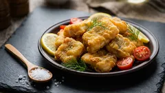 Krispig yta, saftig insida: tips för att tillaga utsökt stekt fisk